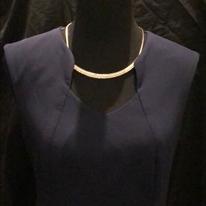 NAVY BLUE SHEATH DRESS WITH FLATTERING NECKLINE